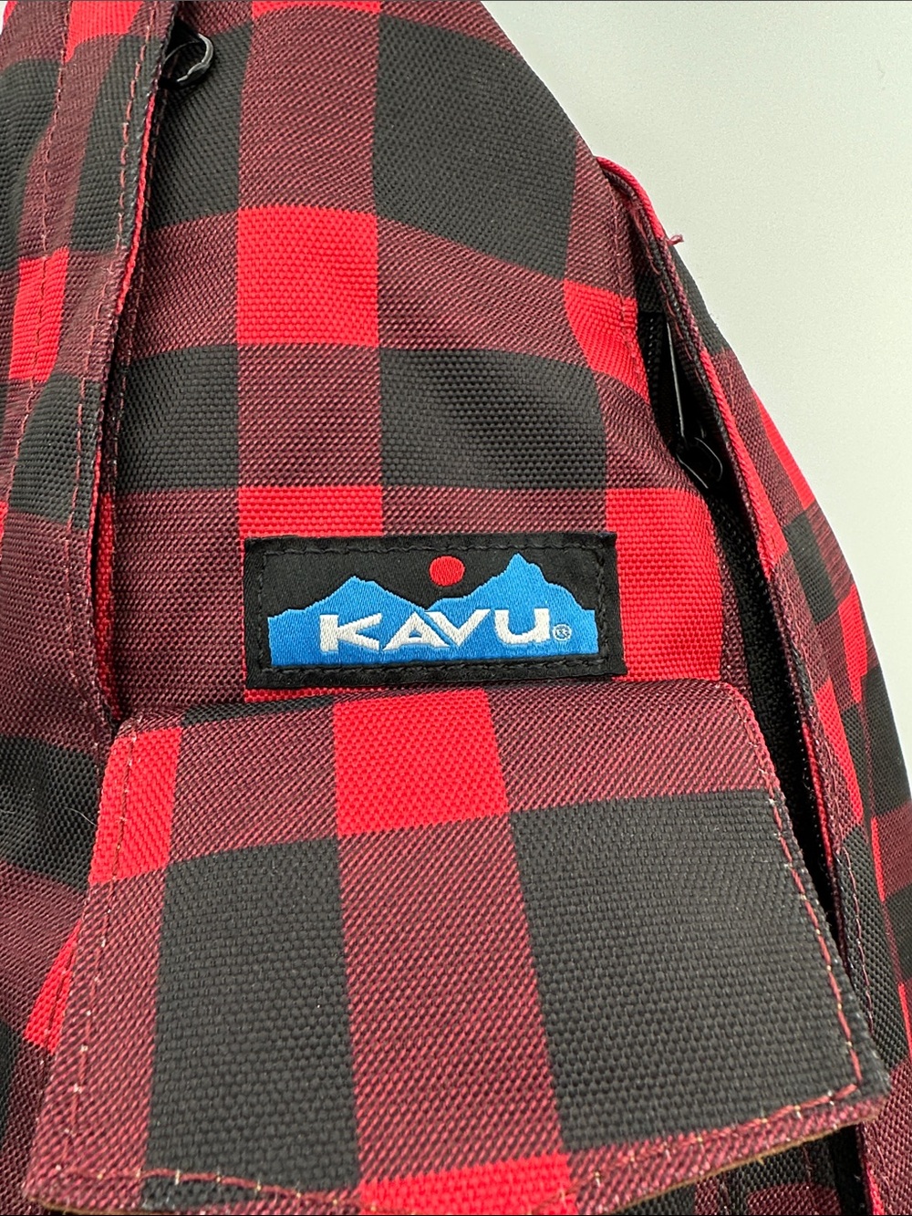 Kavu Red and Black Buffalo Plaid Rope Sling Bag BNWOT - Picture 2 of 8